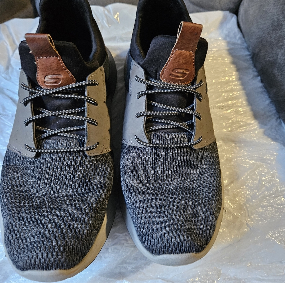 Skechers Black And Grey Sneakers